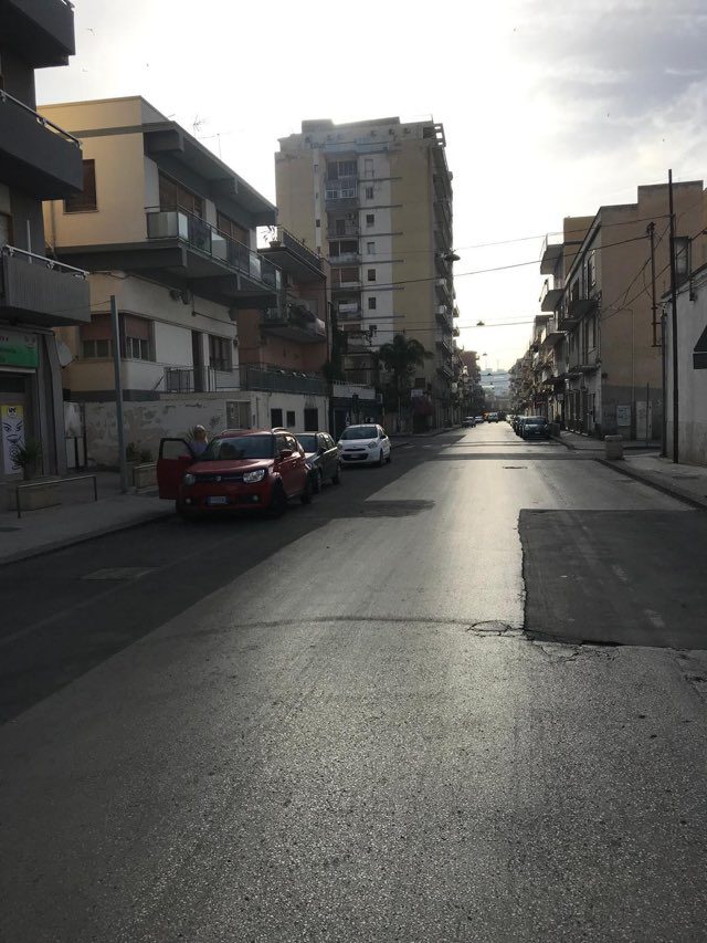 PATERNO'. AVVIATO IL NUOVO SERVIZIO DI SPAZZAMENTO MECCANICO DELLE STRADE URBANE: PRIMA GIORNATA CON TANTE  MULTE E RIMOZIONI