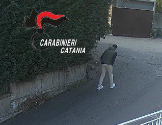 CAMPOROTONDO ETNEO. AVEVANO EFFETTUATO 7 FURTI TRA IL 2023 E 24 IN ABITAZIONI E CANTIERI, DUE ARRESTI