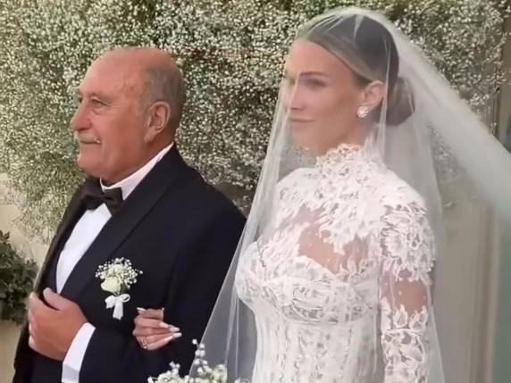 DILETTA LEOTTA E LORIS KARIUS SPOSI SULL'ISOLA DI VULCANO. LE FOTO