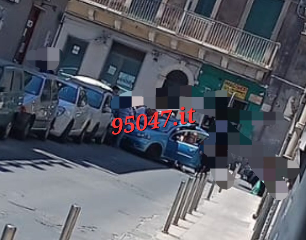 DOPPIO INCIDENTE TRA PATERNO' E BELPASSO: PEDONE INVESTITO E AUTO RIBALTATA