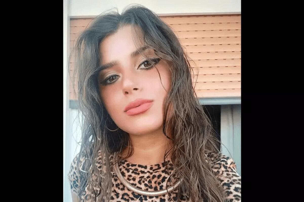 TRAGEDIA A BRINDISI. SI APRONO LE PORTE MA NON C'È L'ASCENSORE, PRECIPITA E MUORE 25ENNE - 