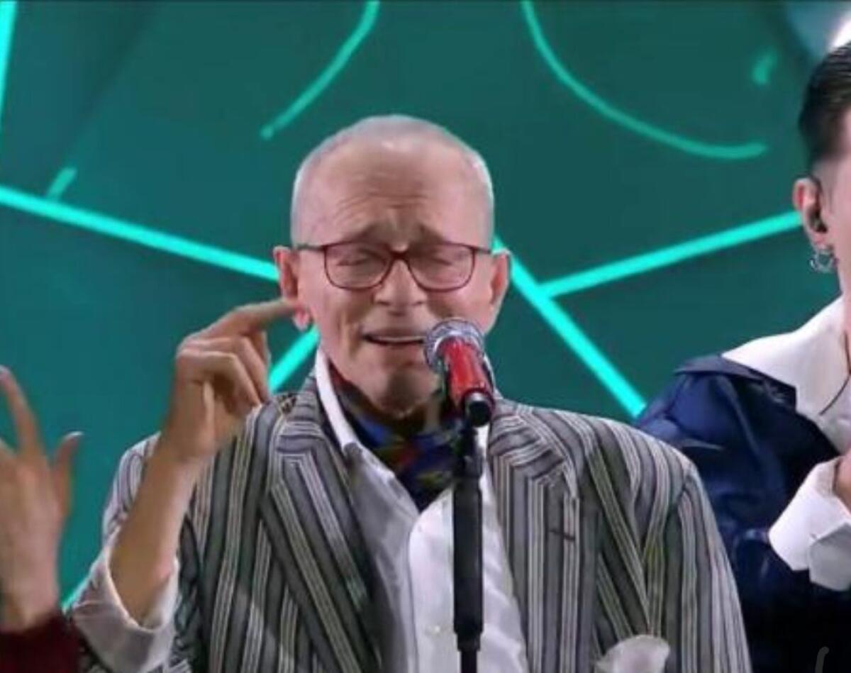 MORTO PINO D'ANGIÒ, CANTAUTORE SIMBOLO DEGLI ANNI '80 - 