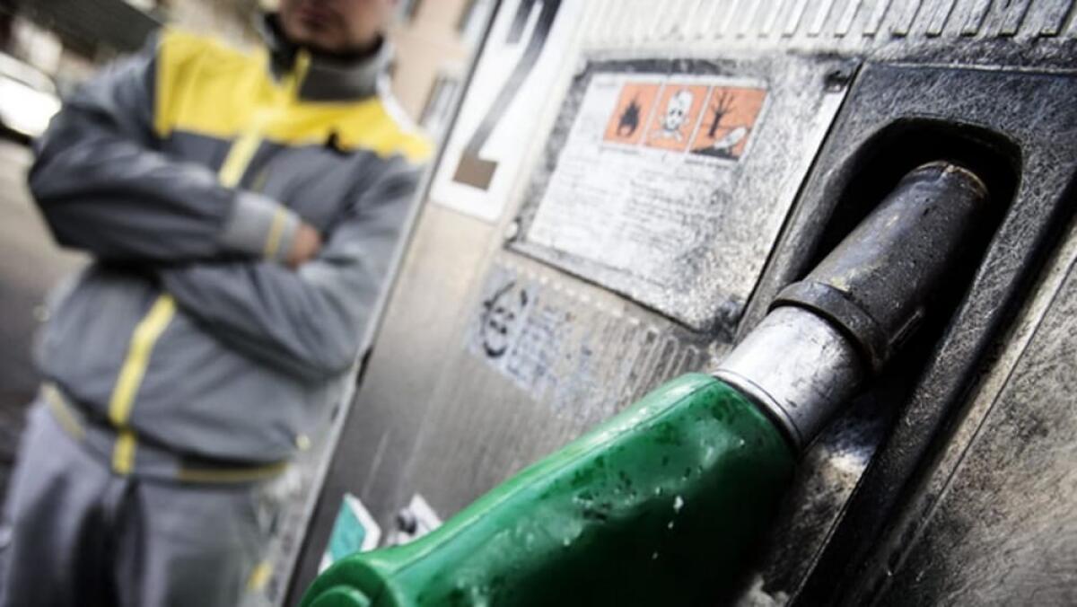 PREZZI BENZINA ANCORA IN RIALZO, SELF A 1,877 EURO - 