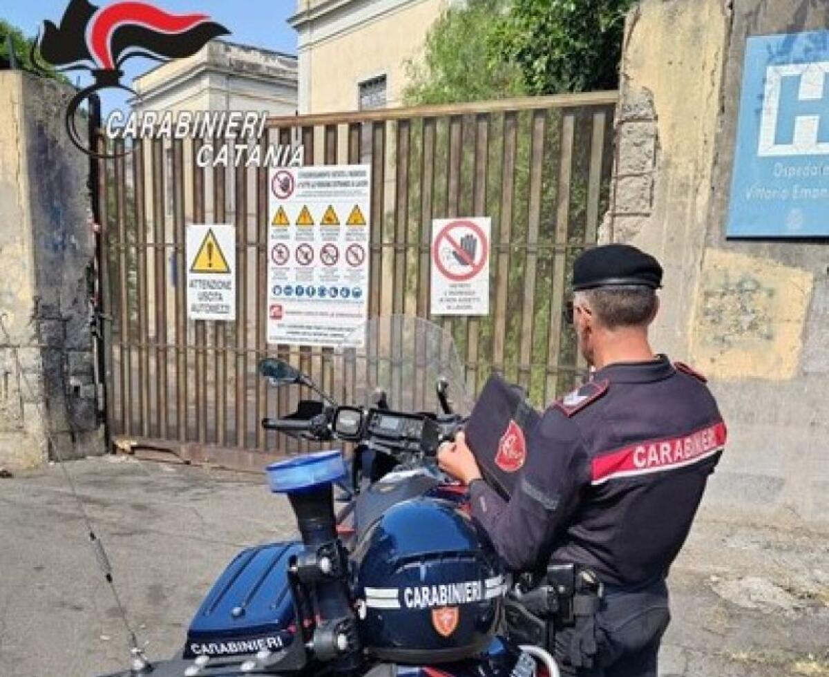 CATANIA: PROVANO A RUBARE FERRO E MATERIALE ELETTRICO ALL’EX “VITTORIO EMANUELE”. SORPRESI E DENUNCIATI DAI CARABINIERI - 