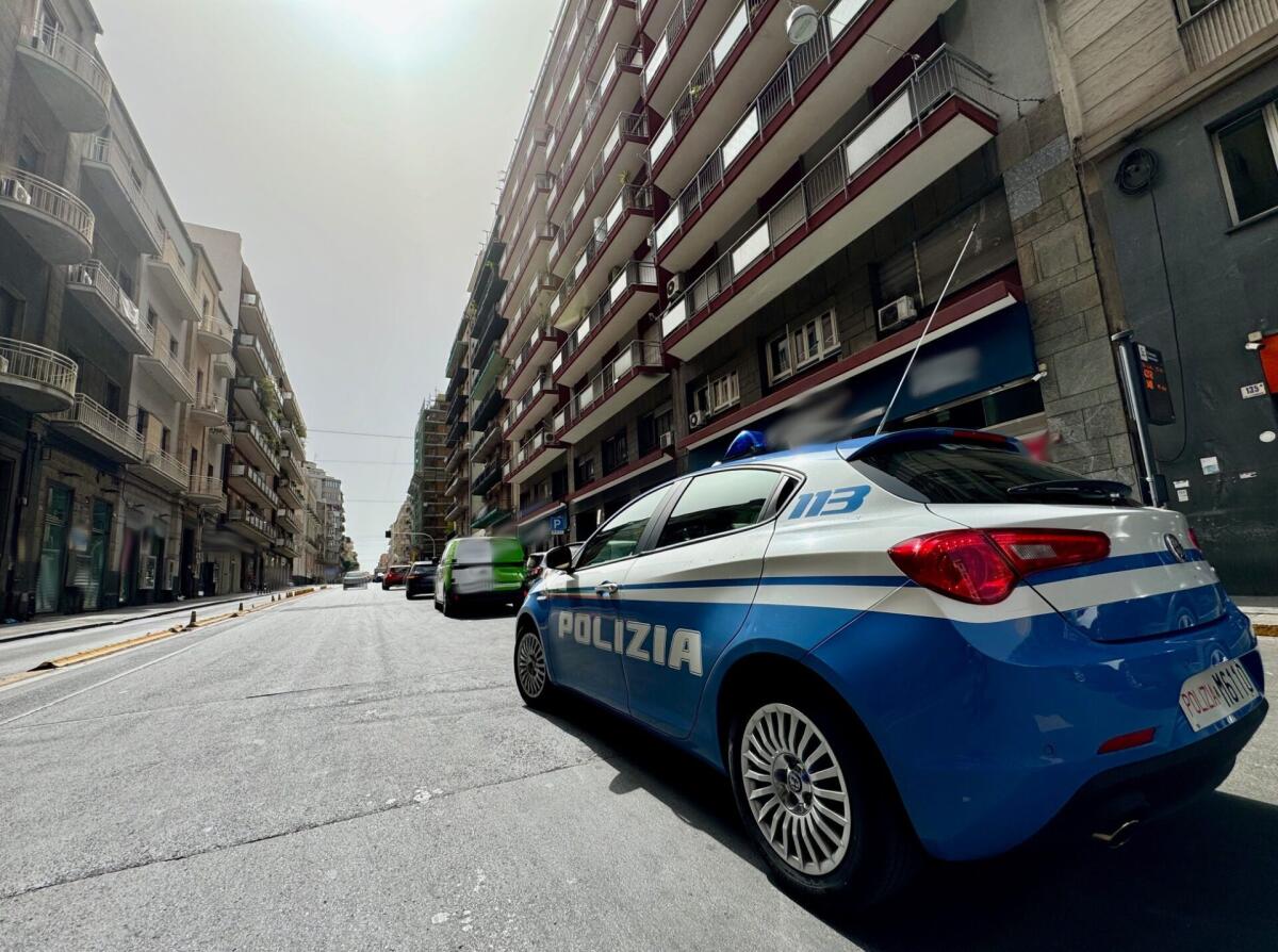 ENTRA IN UN SUPERMERCATO DI VIA GABRIELE D’ANNUNZIO CATANIA. CON UNA BORSA DA DONNA ED EFFETTUA UNA RAPINA, ARRESTATO - 