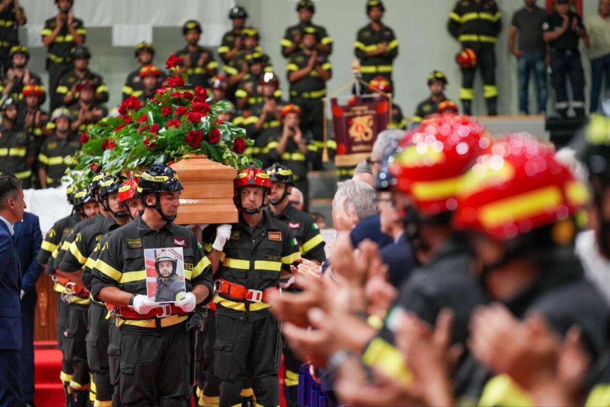 A MATERA I FUNERALI DEI DUE VIGILI DEL FUOCO MORTI DURANTE LO SPEGNIMENTO DI UN INCENDIO - 
