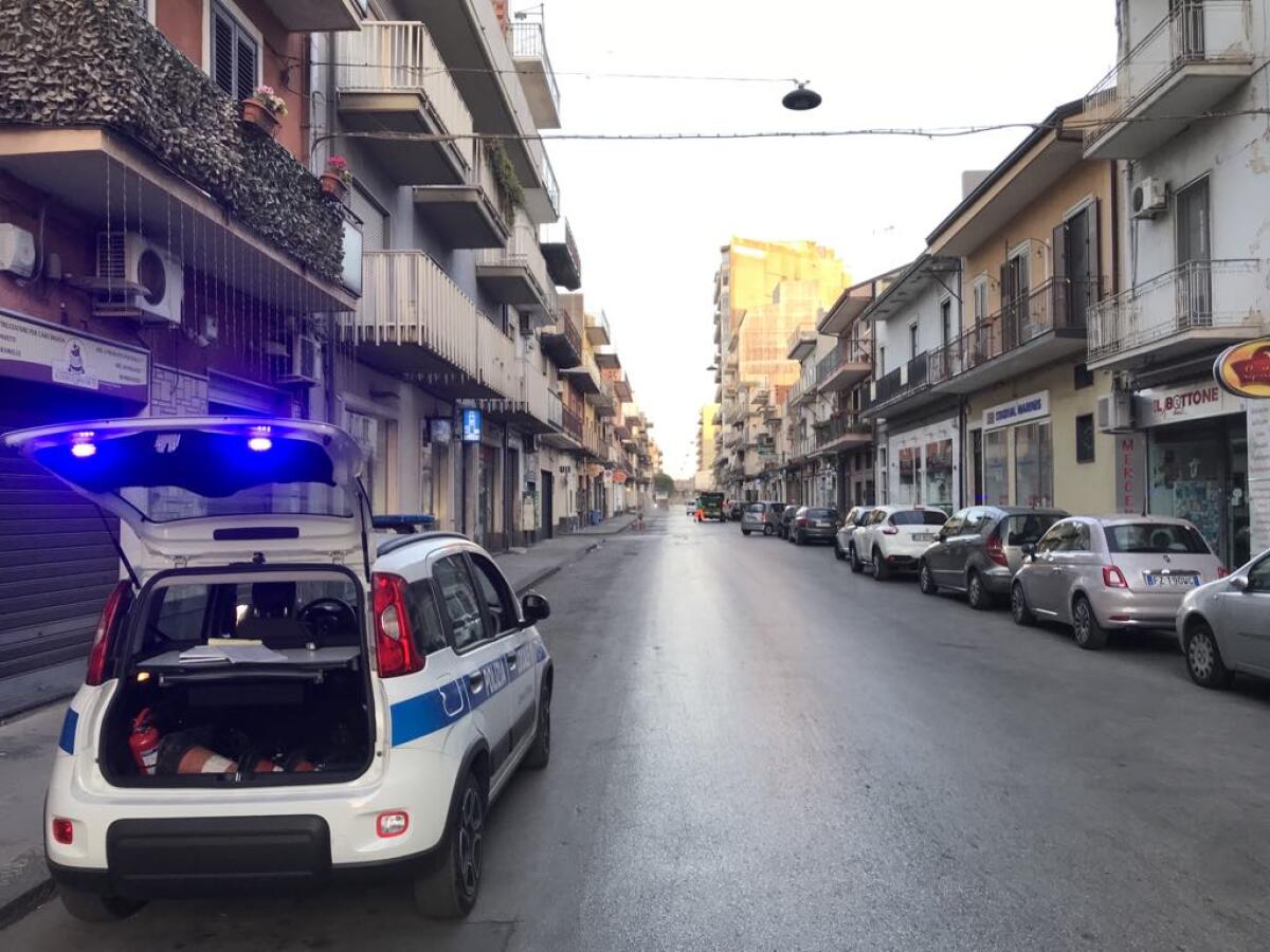 PATERNO’- RIPARTE QUESTA NOTTE  IL NUOVO SERVIZIO DI PULIZIA STRADALE MECCANICA. ATTENZIONE AI SEGNALI E DOVE POSTEGGIATE - 