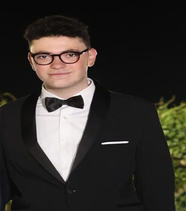 SEBASTIANO CARUSOLiceo linguistico Francesco De Sanctis 5° CL