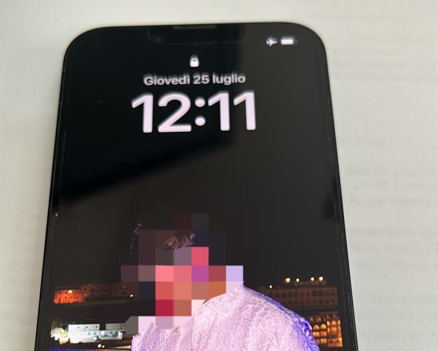 PATERNÒ. RITROVATO IPHONE ZONA MERCATO: CONSEGNATO ALLA POLIZIA MUNICIPALE