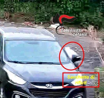 BUTTANO RIFIUTI NEL PARCO DELL’ETNA, RIPRESI DA TELECAMERA NASCOSTA CARABINIERI DENUNCIANO DUE UOMINI E UNA DONNA
