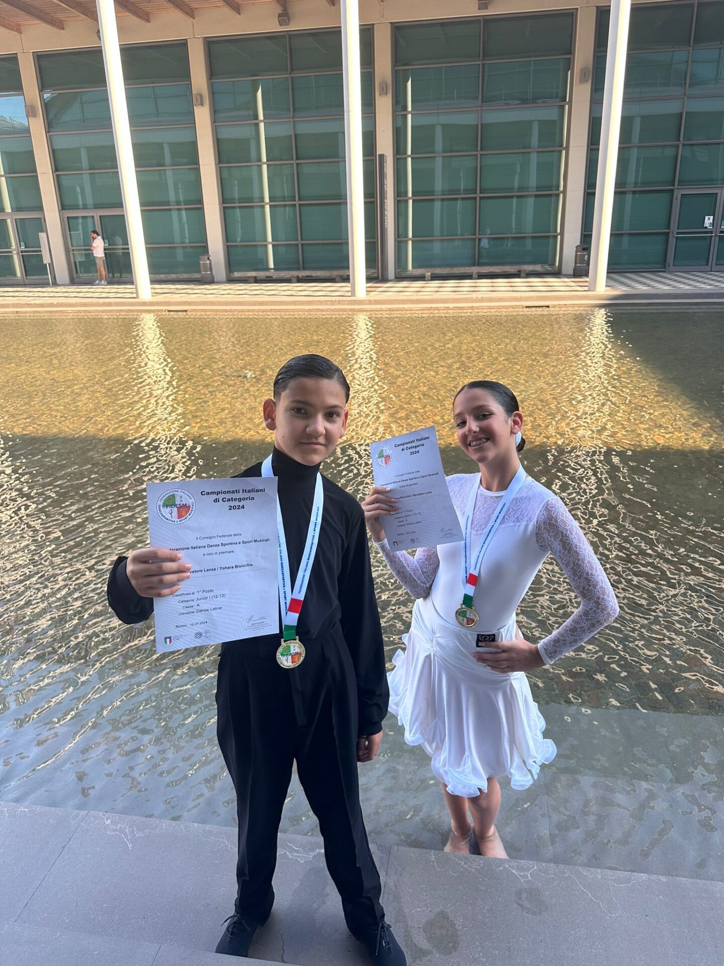 YOHARA BISICCHIA E SALVATORE LANZA: GIOVANI CAMPIONI ITALIANI DI DANZA SPORTIVA