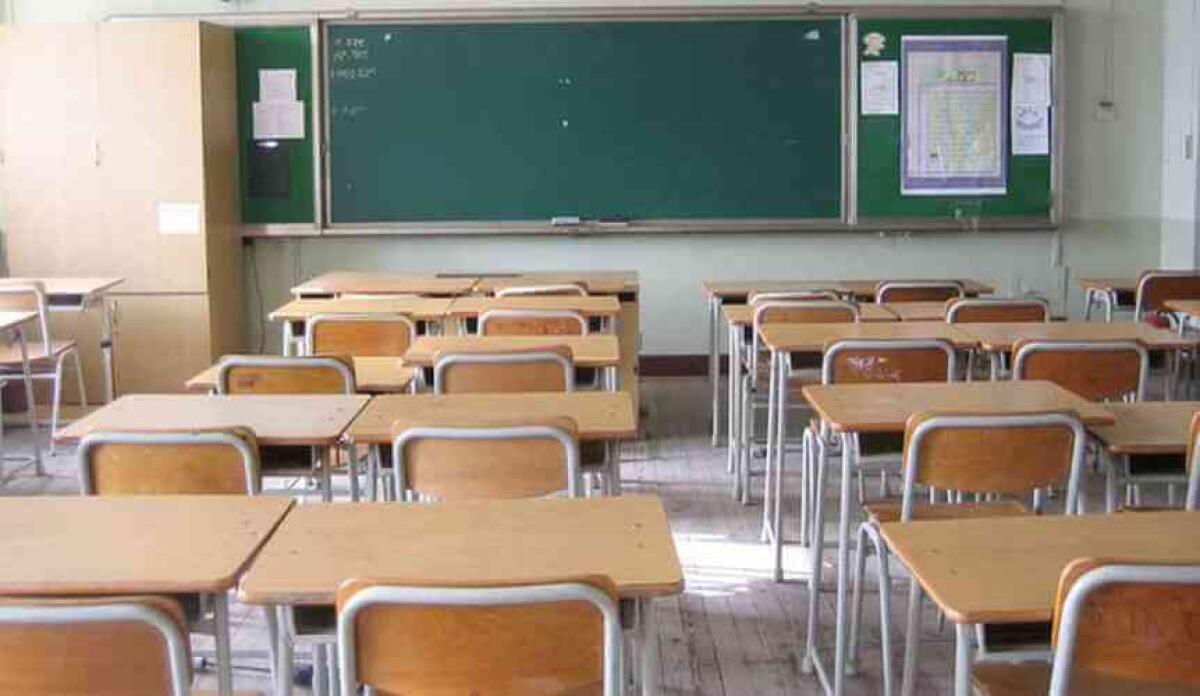 SICILIA, AULE BOLLENTI: SOLO IL 6% DELLE SCUOLE HA L'ARIA CONDIZIONATA - 