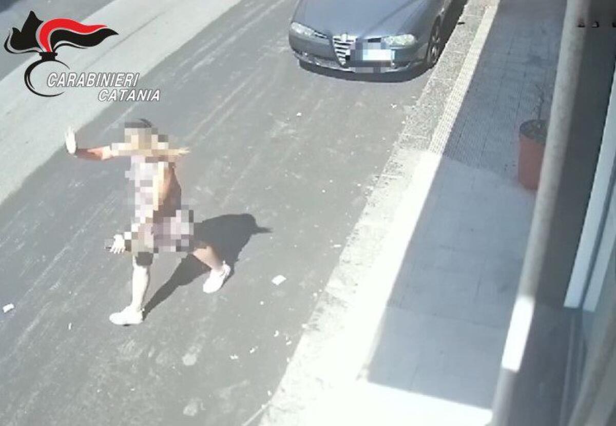 GIARRE, FURTI IN ABITAZIONE CON LA TECNICA DEL “CIAO, CIAO”: DENUNCIATA UNA DONNA - 