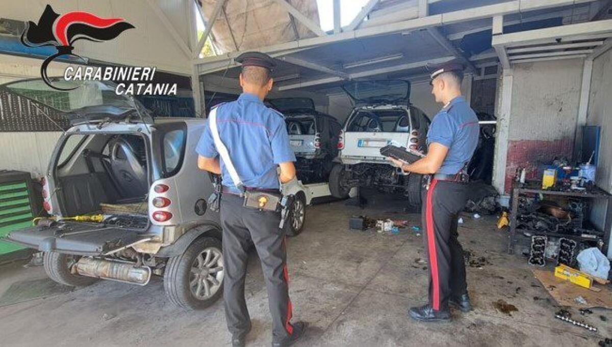 MASCALUCIA  : SCOPERTA AUTOFFICINA ABUSIVA, DENUNCIATO E MULTATO IL GESTORE PER OLTRE 12MILA EURO - 