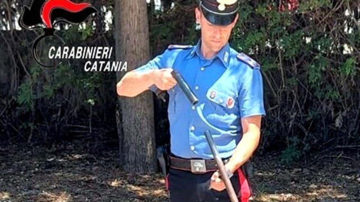 RAMACCA. COSTRUISCE UN MICIDIALE FUCILE ARTIGIANALE: ARRESTATO DAI CARABINIERI - 