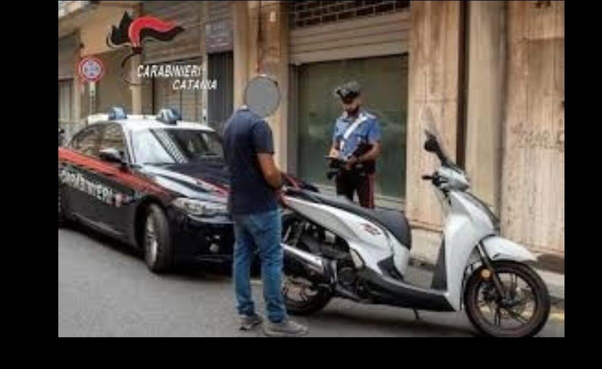 BELPASSO. SORPRESO A BORDO DI UNO SCOOTER UN 56ENNE EVASO DAI DOMICILIARI: ARRESTATO DAI CARABINIERI - 