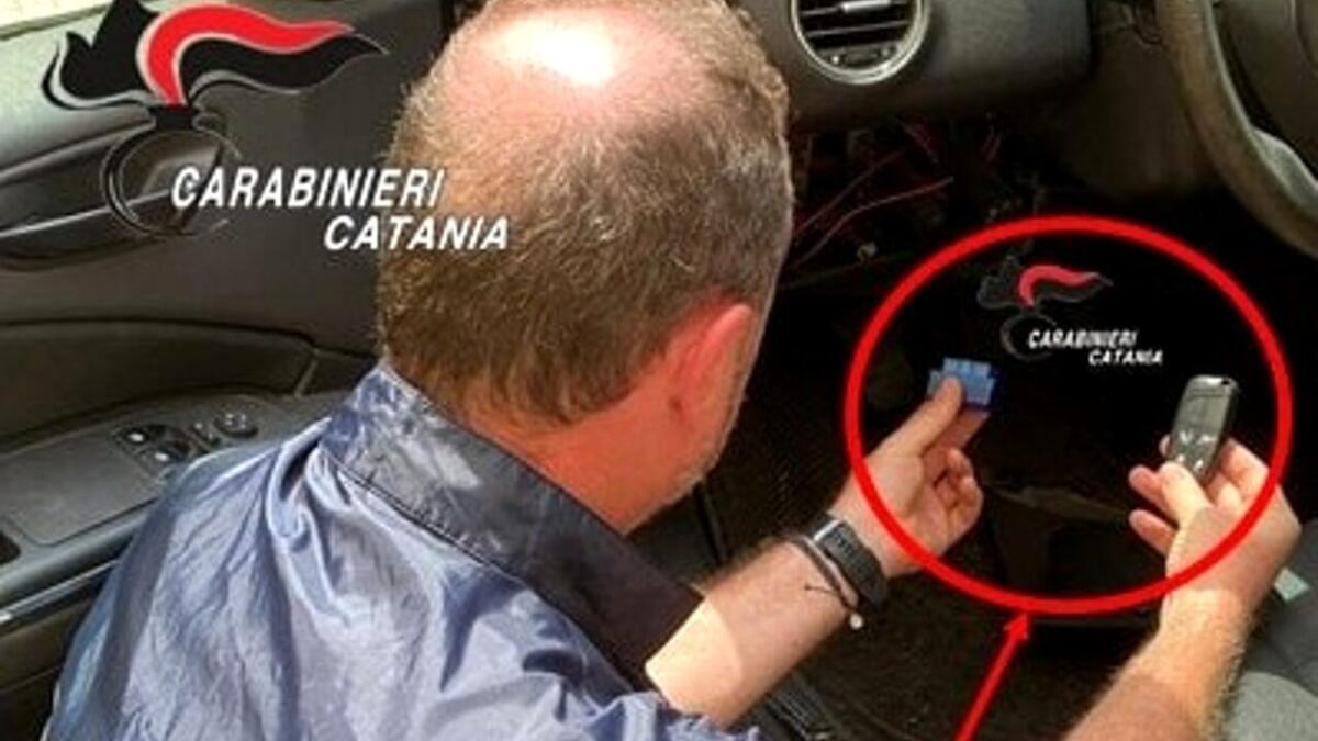 CATANIA. ANDAVA IN GIRO CON IL "KIT DEL LADRO D'AUTO", 48ENNE DENUNCIATO - 