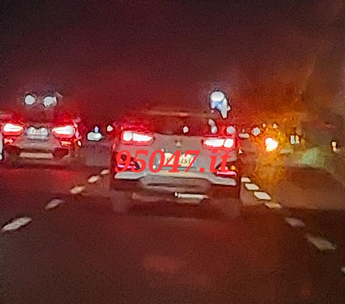 DISAGI QUESTA SERA SULLA SS121: LUNGHE CODE VERSO PATERNÒ, RALLENTAMENTI IN DIREZIONE CATANIA - 