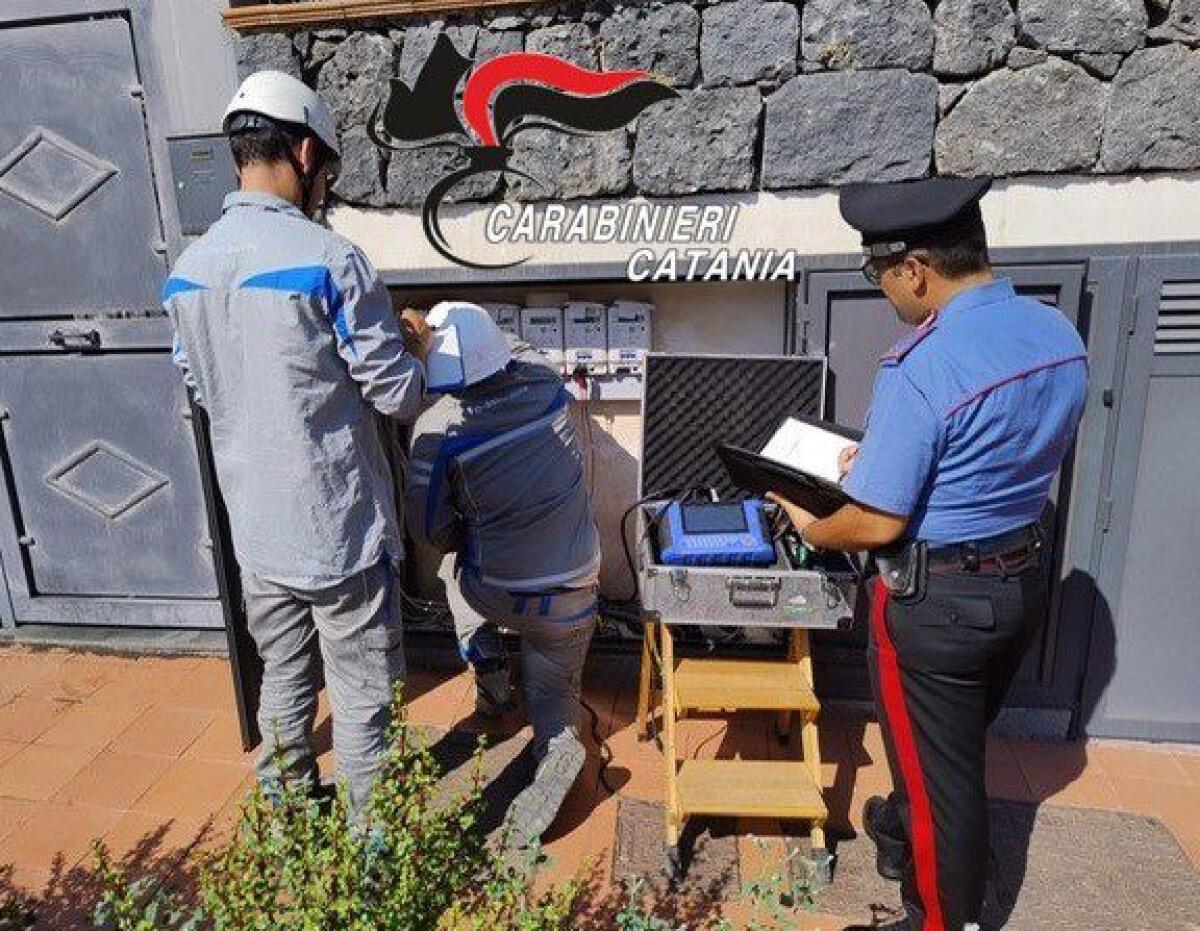 SAN GREGORIO E VALVERDE, DENUNCIATI 15 FURBETTI “DELL’ALLACCIO ABUSIVO” ALL’ENERGIA ELETTRICA E 2 ALLA RETE DEL GAS METANO - 