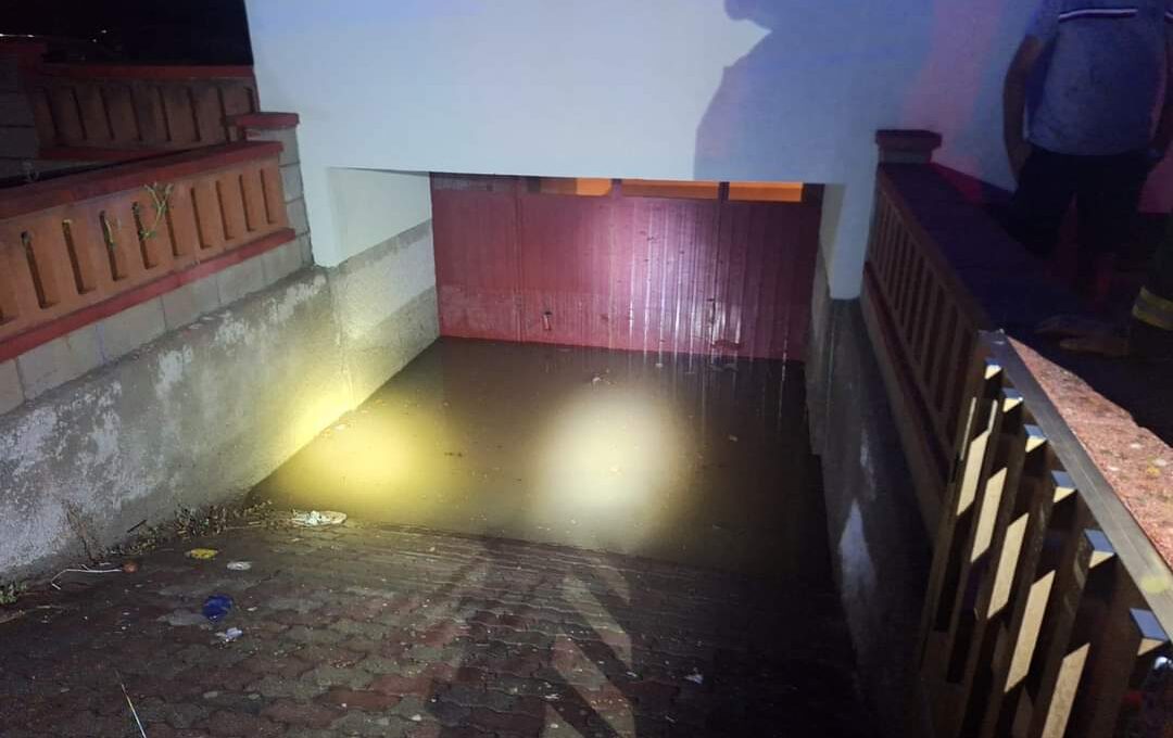 NOTTE DI PAURA PER IL MALTEMPO NEL MESSINESE: ALLAGAMENTI, FRANE STRADE BLOCCATE, CASE E HOTEL EVACUATI