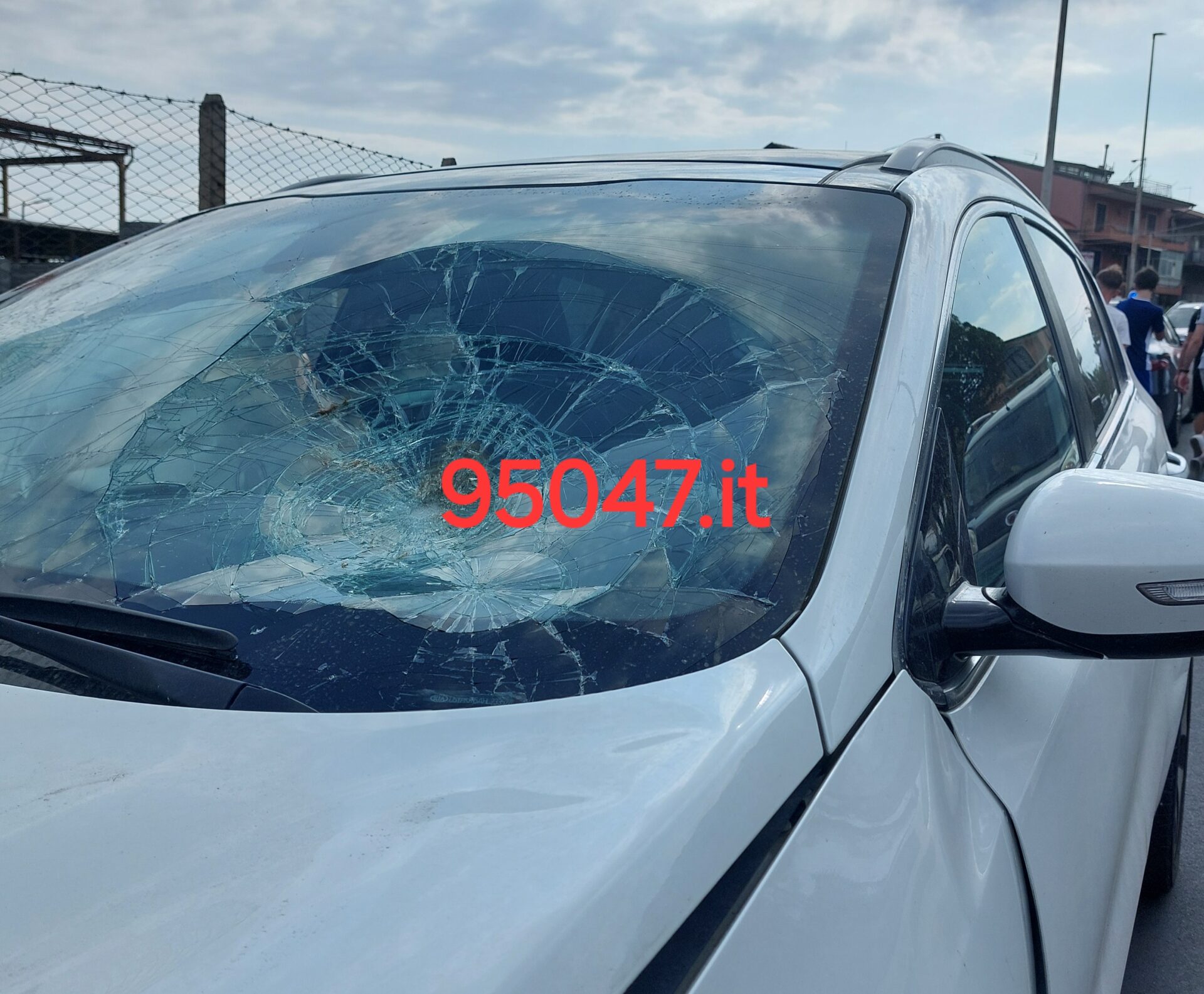 GRAVE INCIDENTE A SANTA MARIA DI LICODIA,  ELISOCCORSO SUL POSTO