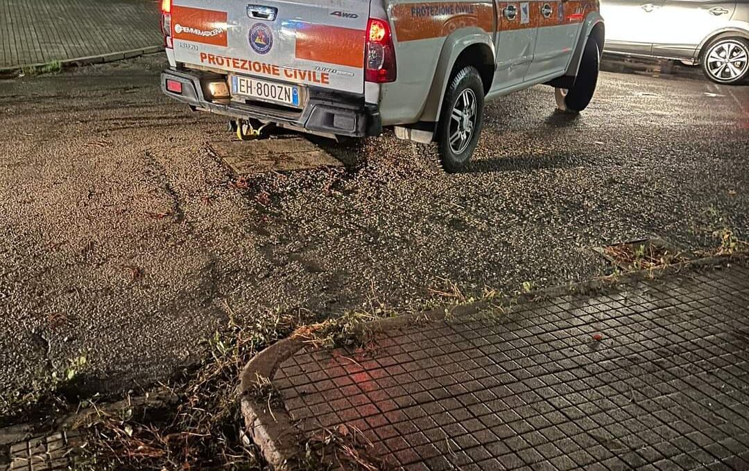 NOTTE DI PAURA PER IL MALTEMPO NEL MESSINESE: ALLAGAMENTI, FRANE STRADE BLOCCATE, CASE E HOTEL EVACUATI