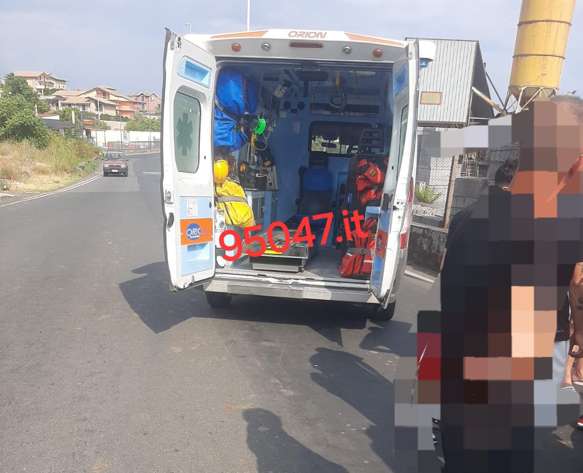 GRAVE INCIDENTE A SANTA MARIA DI LICODIA,  ELISOCCORSO SUL POSTO