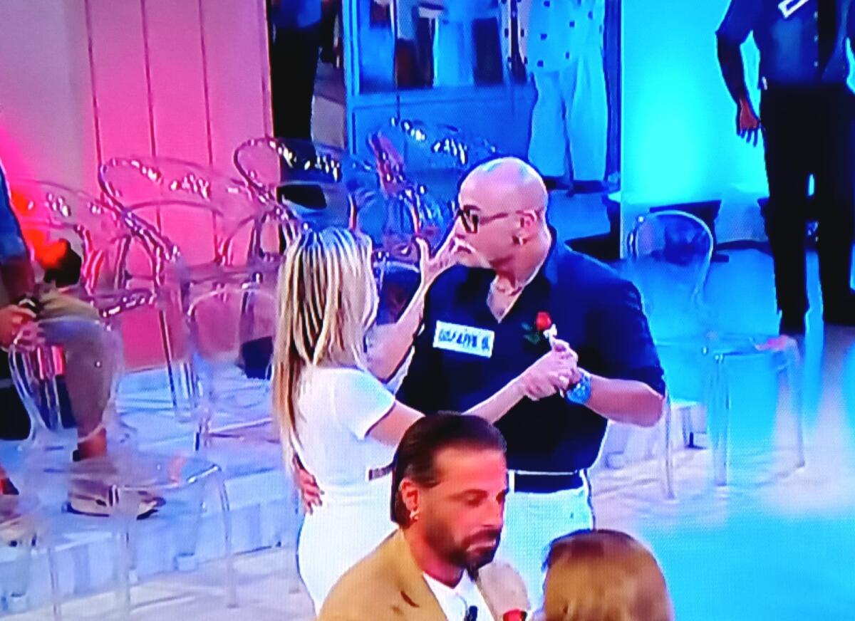 IL PATERNESE GIUSEPPE SCHILLACI, APPRODA A "UOMINI E DONNE" - 