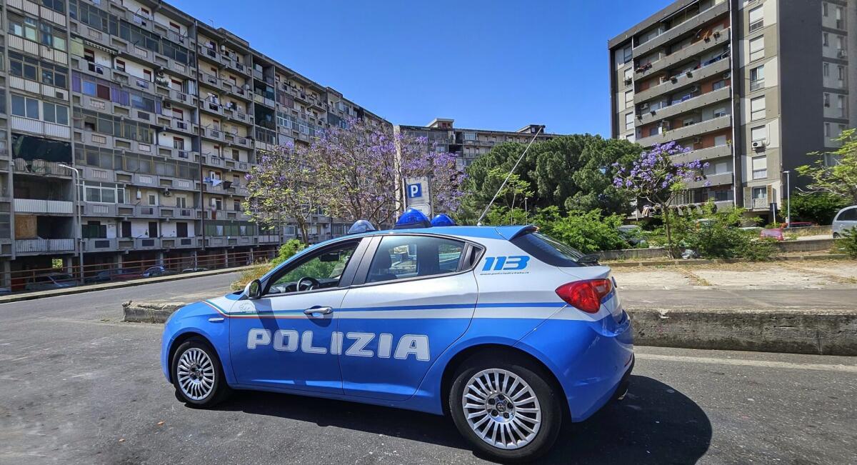 CATANIA: SCOPERTI ALLACCI ABUSIVI ALLA RETE ELETTRICA, DENUNCIATE 13 PERSONE - 