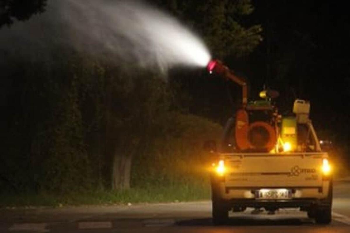 PATERNO’: QUESTA SERA E DOMANI SERA DISINFESTAZIONE - RACCOMANDAZIONE: «CHIUDETE LE FINESTRE E NON LASCIATE ALL’ESTERNO GLI ANIMALI DOMESTICI» - 