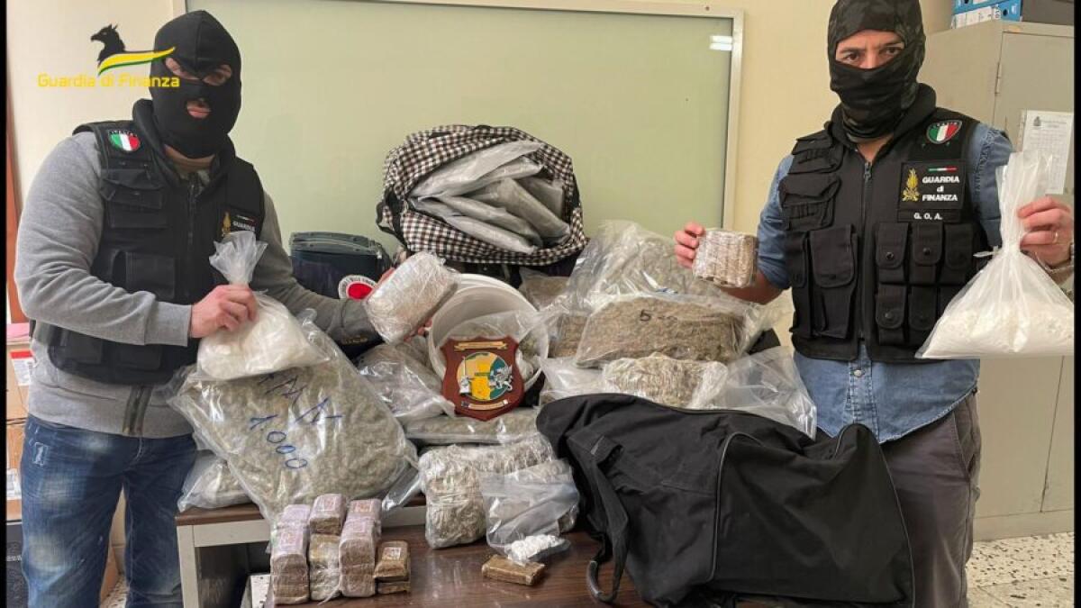 DROGA, SCOPERTO TRAFFICO SICILIA-SPAGNA-MALTA: 9 ARRESTI, TRA CUI UN PATERNESE. SEQUESTRATI OLTRE 100 KG DI COCAINA, HASHISH E MARIJUANA - 