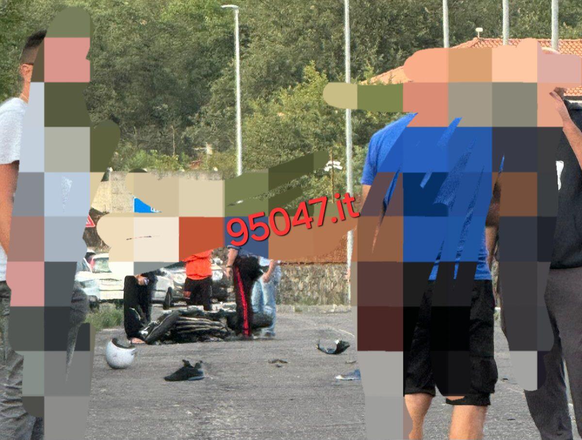 BELPASSO, TRAGICO INCIDENTE IN VIA PAPA GIOVANNI PAOLO II: MUORE UN MOTOCICLISTA 40ENNE - 