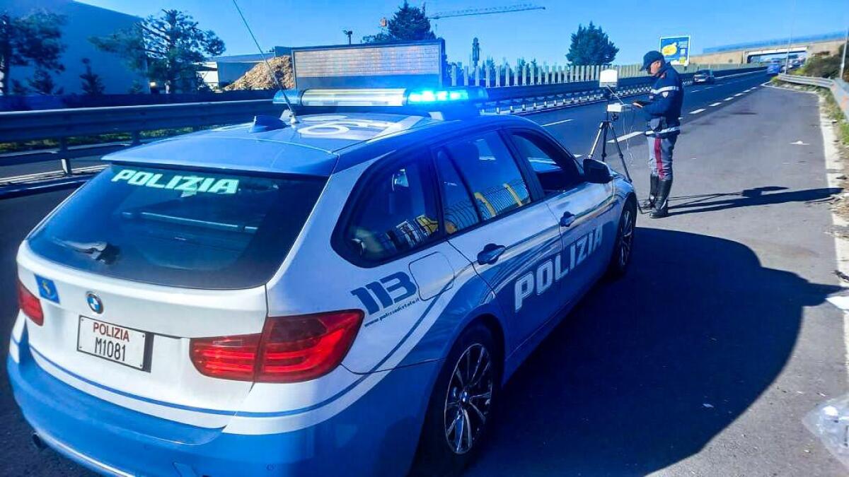 CONTROLLO DEL TERRITORIO A RANDAZZO: OLTRE 130 PERSONE IDENTIFICATE, MOLTI SANZIONATI PER USO DEL TELEFONO ALLA GUIDA - 