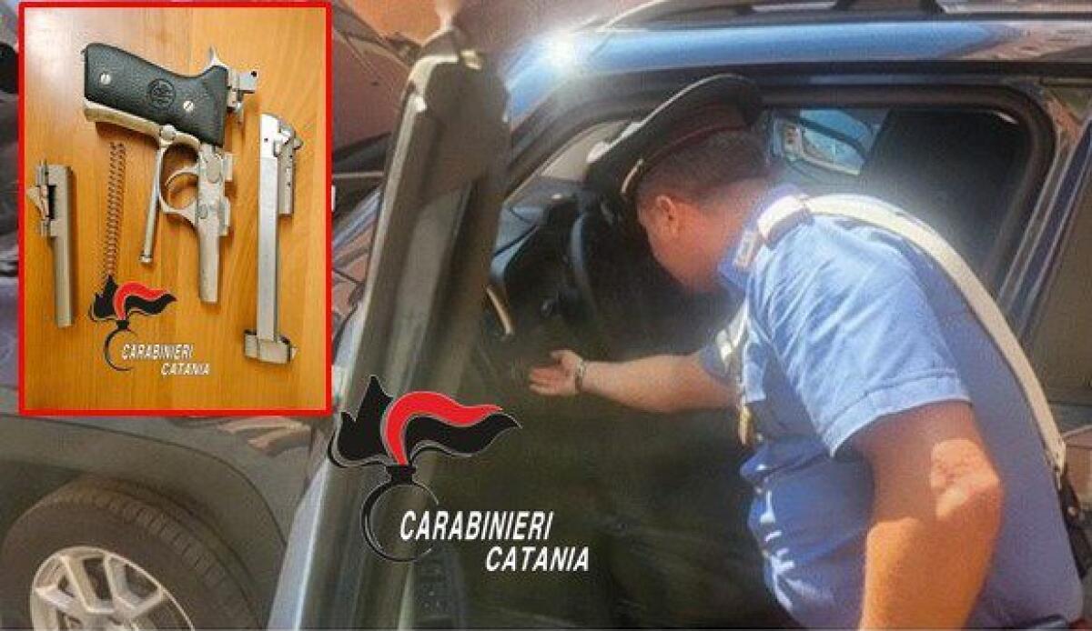 GIARRE, IN GIRO CON UN ARSENALE IN AUTO: DENUNCIATO - 