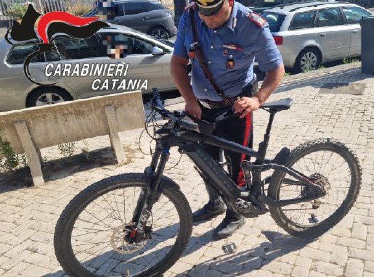 DENUNCIATO 34ENNE A MASCALI: RUBAVA BICI ELETTRICHE E CERCAVA DI RIVENDERLE, FERMATO DAI CARABINIERI - 