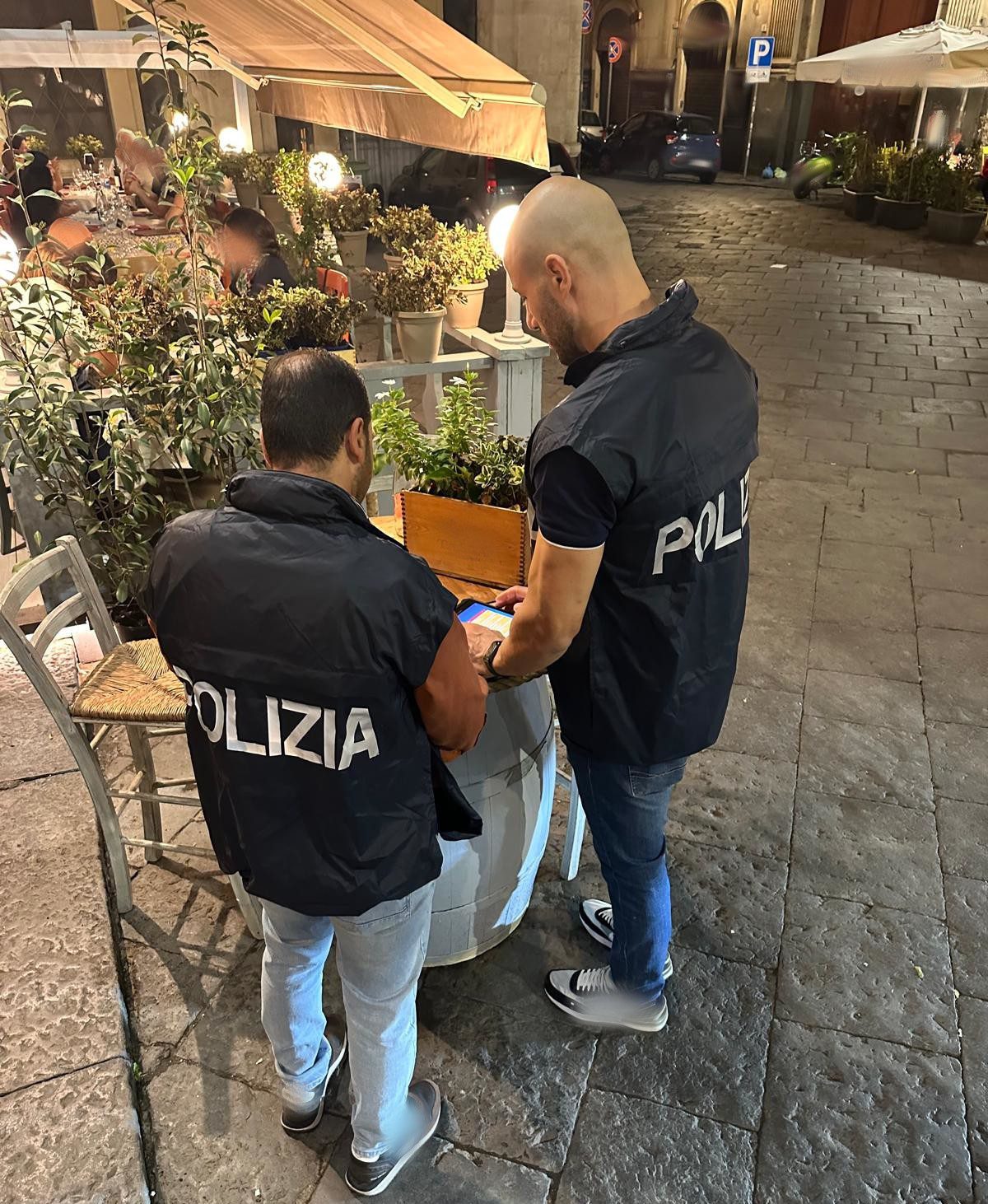 CATANIA. CHIUSO RISTORANTE PER PRESENZA DI LAVORATORI IRREGOLARI: MAXI SANZIONE DI 8000 EURO
