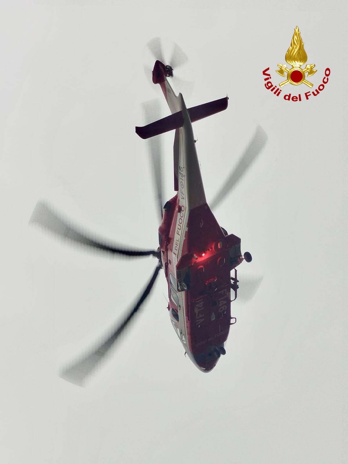 SOCCORSI DUE RAGAZZI CHE SI ERANO PERSI DURANTE UN’ESCURSIONE ALLA GROTTA DEL GELO SUL VERSANTE NORD DELL’ETNA