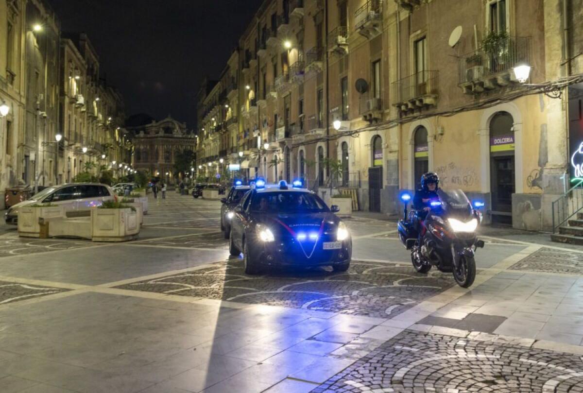 MOVIDA SICURA A CATANIA: 164 PERSONE IDENTIFICATE E 69 VEICOLI CONTROLLATI NEL FINE SETTIMANA - 