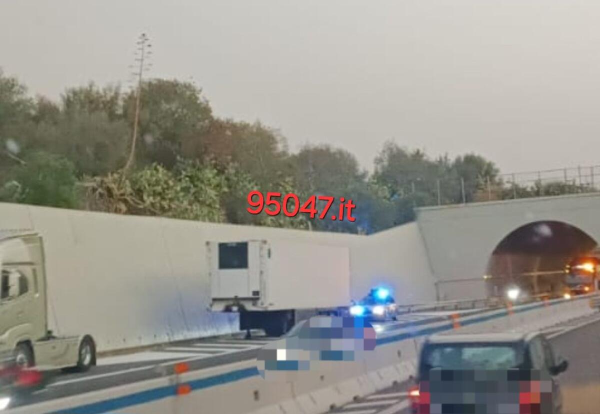 INCIDENTE SULLA TANGENZIALE NEI PRESSI DI MISTERBIANCO,  TRAFFICO IN TILT - 
