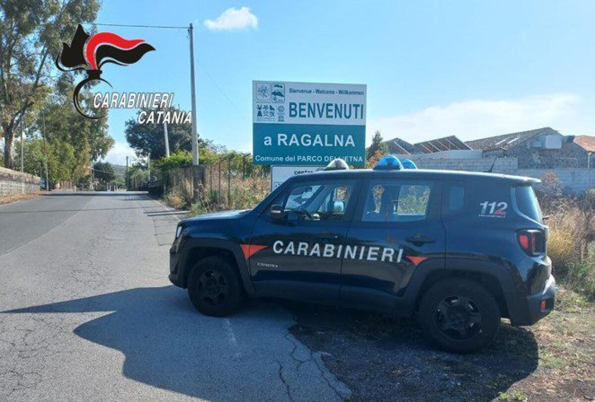 RAGALNA, FURTO IN VILLA: CARABINIERI ARRESTANO TRE GIOVANI CATANESI - 