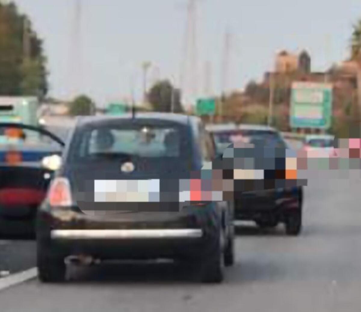 INCIDENTE SULLLA TANGENZIALE. COINVOLTE QUATTRO AUTO : DISAGI AL TRAFFICO - 