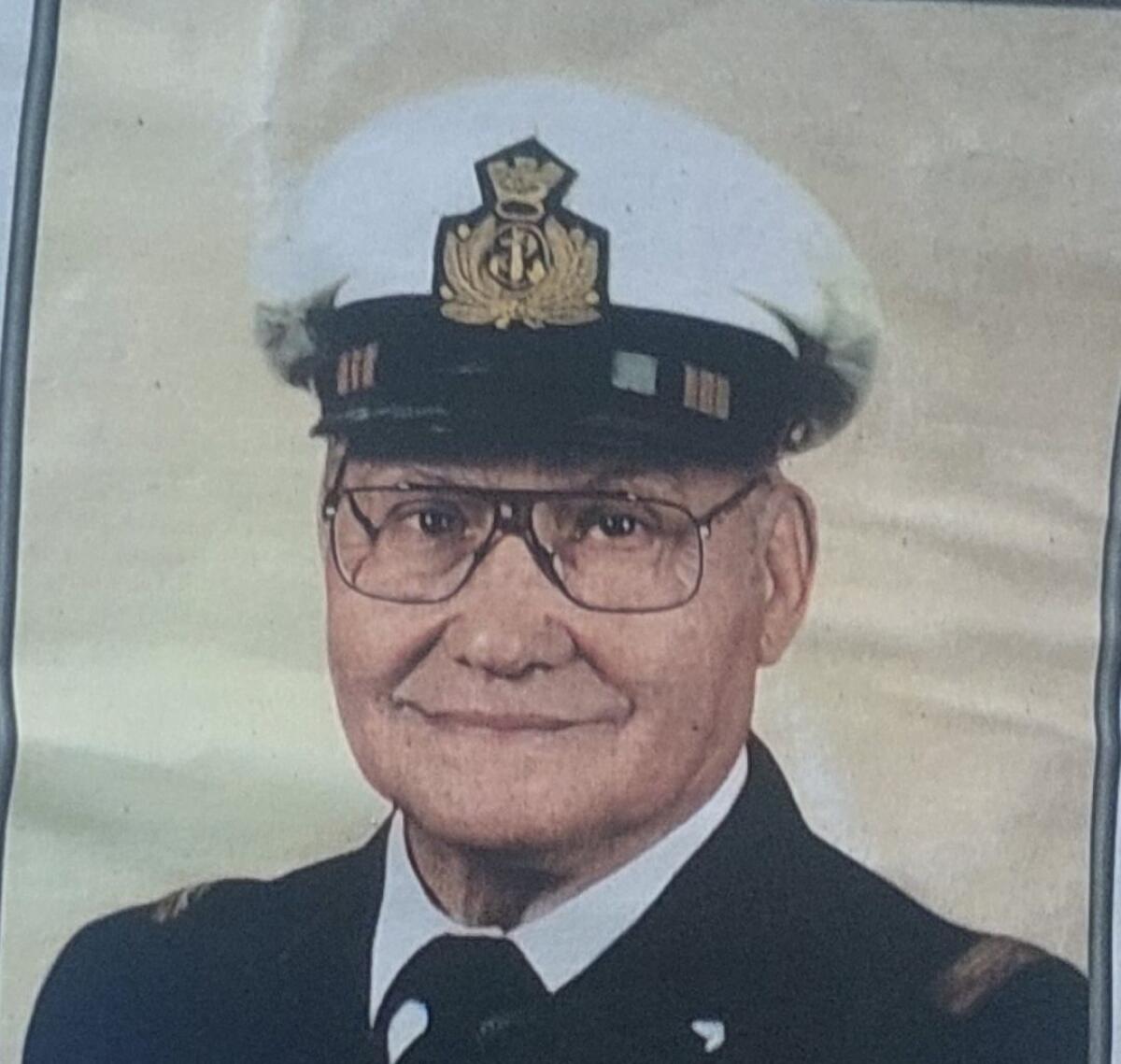 PATERNO'. SI SPEGNE A 97 ANNI IL MARESCIALLO E CAVALIERE DELLA REPUBBLICA VINCENZO PIAZZA: DOMANI I FUNERALI - 