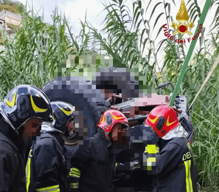 TRAGEDIA A TORTORICI, FUORISTRADA DELLA FORESTALE VOLA DA VIADOTTO, 1 MORTO E 2 FERITI