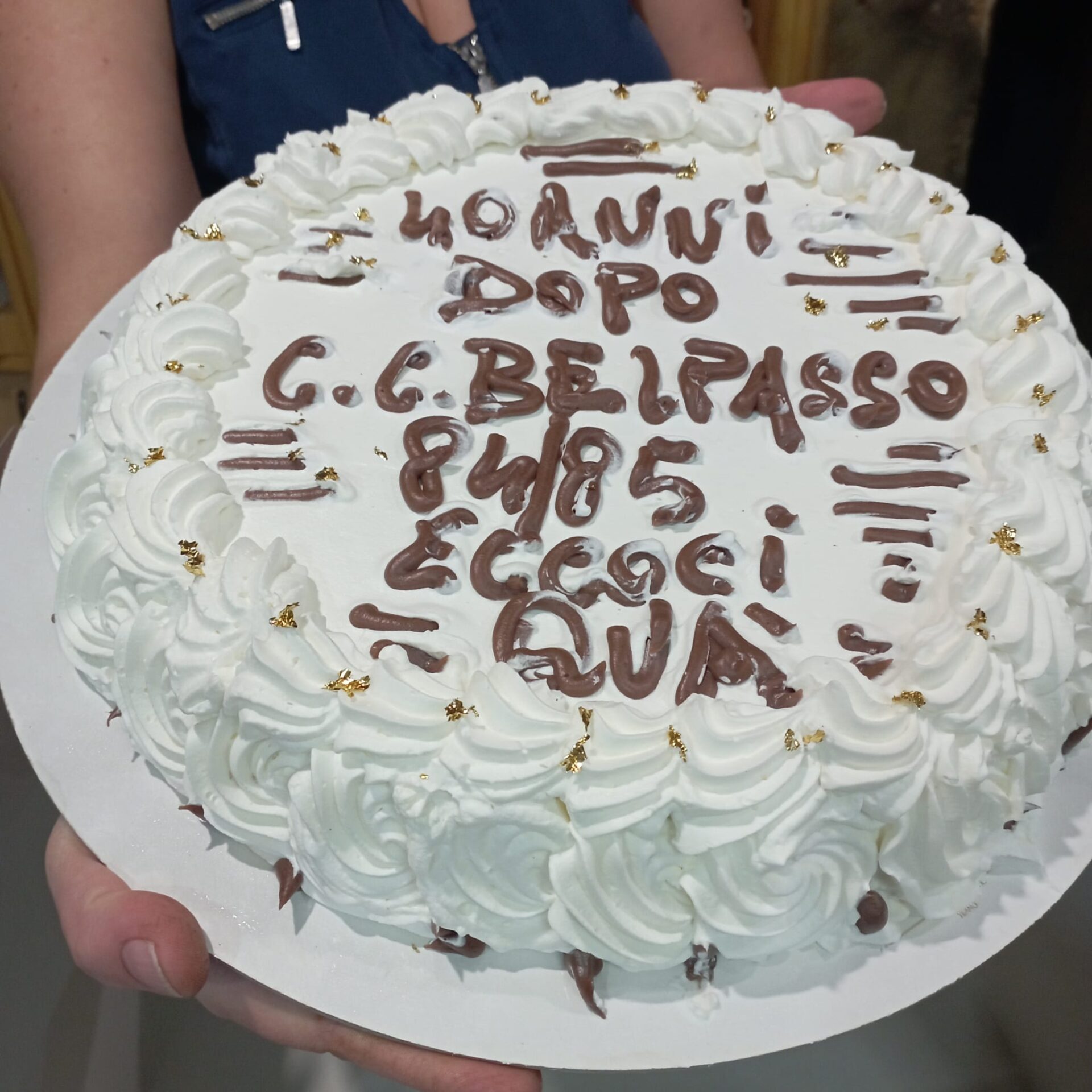 GLI ALLIEVI ECCELLENZA 1984 DEL BELPASSO SI RITROVANO PER UNA RIMPATRIATA STORICA DOPO 40 ANNI