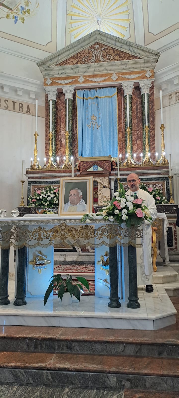 UN'OPERA D'ARTE PER RICORDARE PADRE MOSCHETTO: OMAGGIO DELLA COMUNITÀ DI RAGALNA