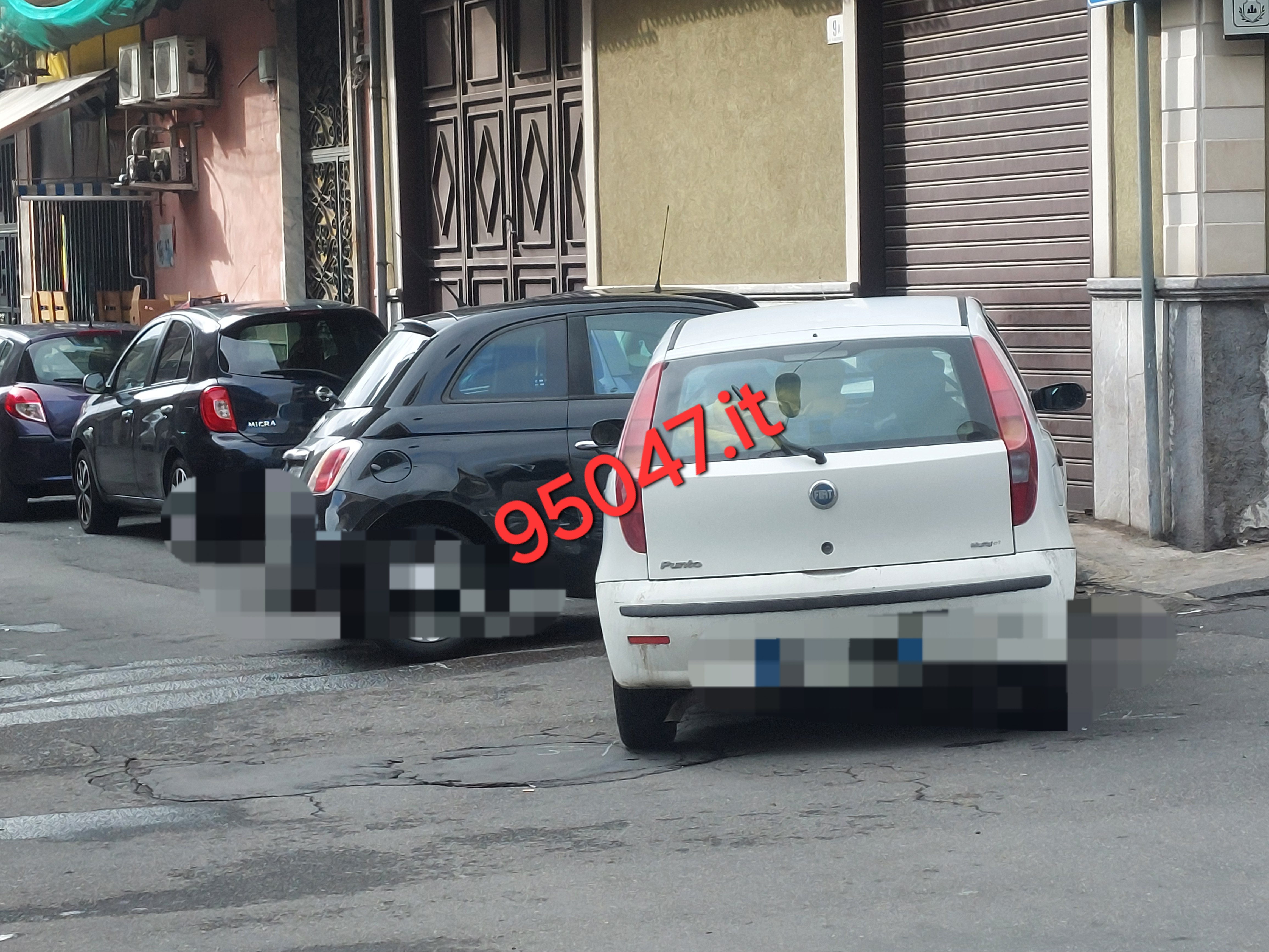 PATERNÒ: SCONTRO TRA DUE AUTO, UN FERITO TRASPORTATO IN OSPEDALE