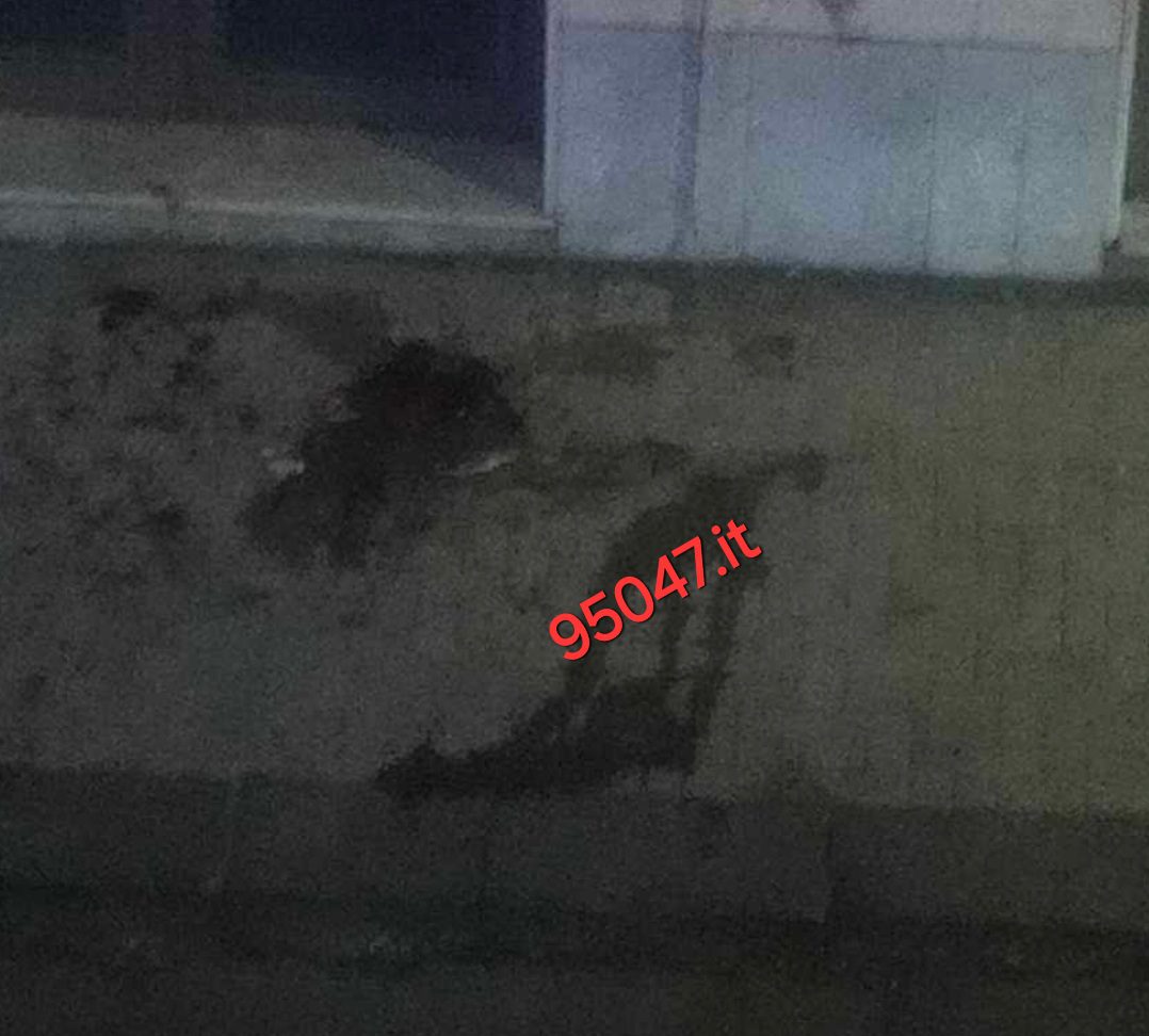 UOMO IN STATO DI ALTERAZIONE SI AUTOLESIONA IN STRADA: PAURA IERI SERA A PATERNÒ