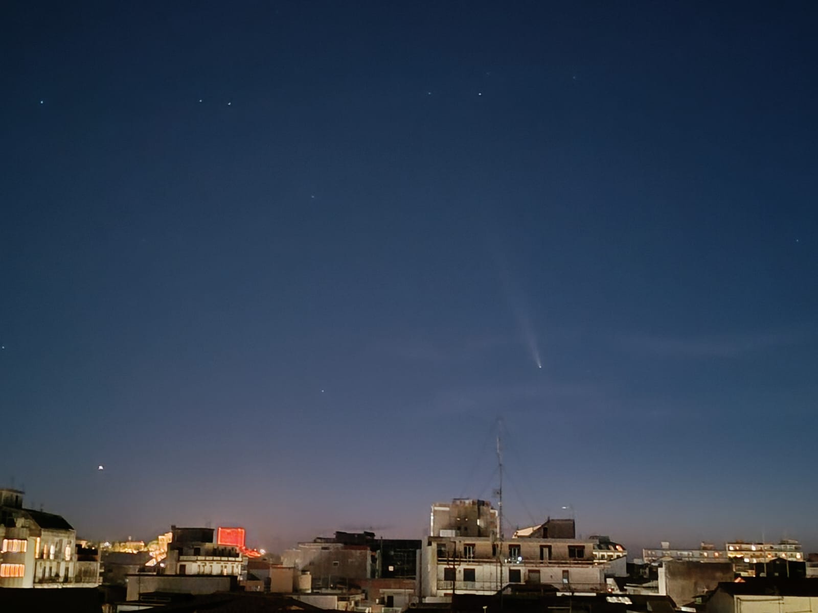 LA COMETA TSUCHINSHAN-ATLAS SOLCA I CIELI DI PATERNÒ