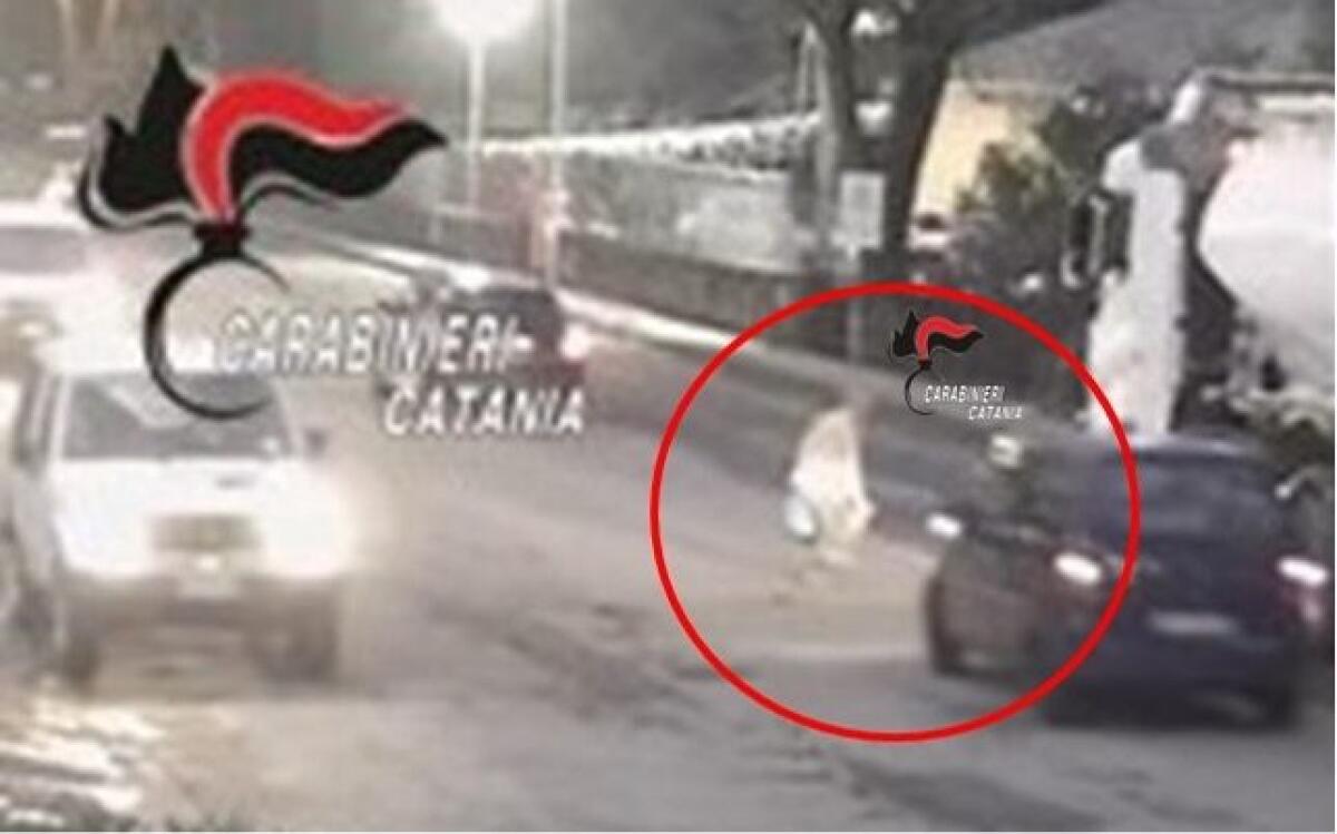 ACI SANT’ANTONIO, INVESTE UN PEDONE E SCAPPA: RINTRACCIATO E DENUNCIATO - 