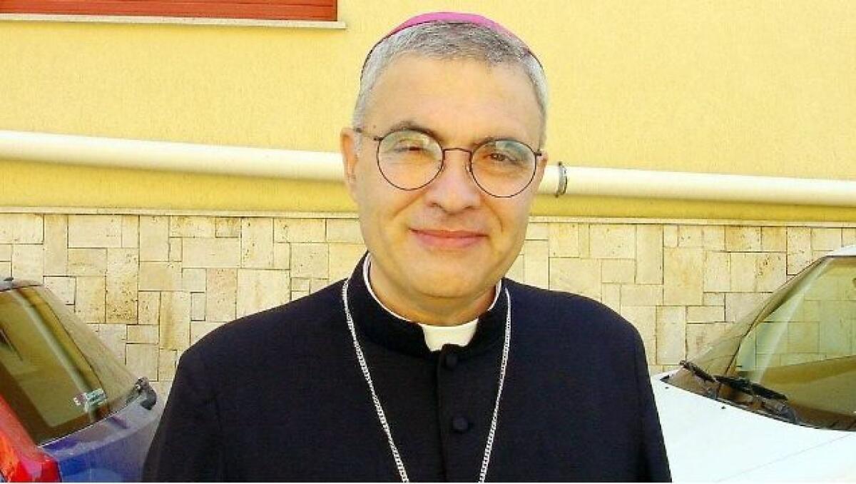 TRAPANI, LA PROCURA CHIEDE 4 ANNI E 6 MESI PER IL VESCOVO EMERITO MICCICHÈ: FONDI DELL'8XMILLE DIROTTATI SU CONTI DELLA DIOCESI - 